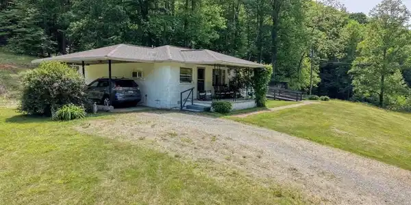 Image 3: Includes 2 BR/2BA Home