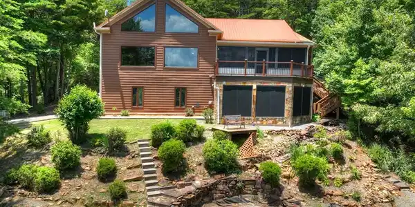 762 Pettit Ridge Road