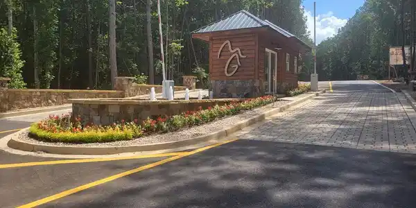 22 Mountaingate Way