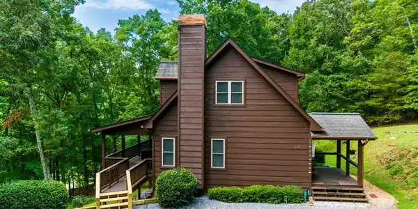 213 Echo Hill Drive