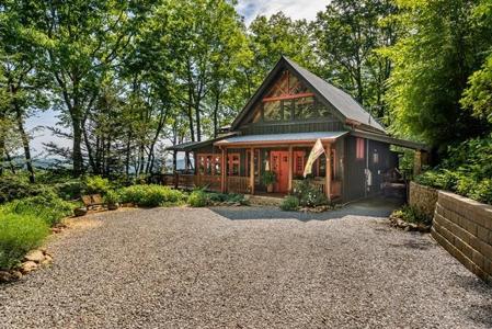 772 Double Knob Road