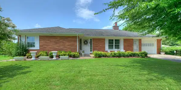 210 Lavista Drive