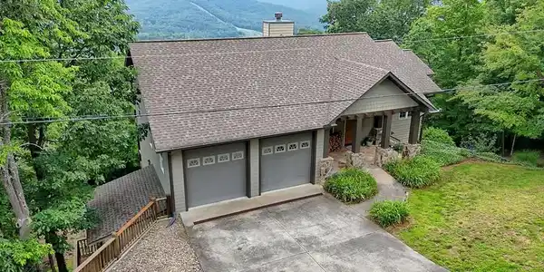 990 Hickory Nut Mountain Rd.