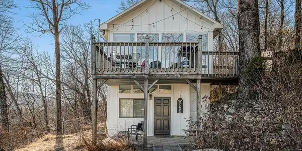 505 Snyder Lane