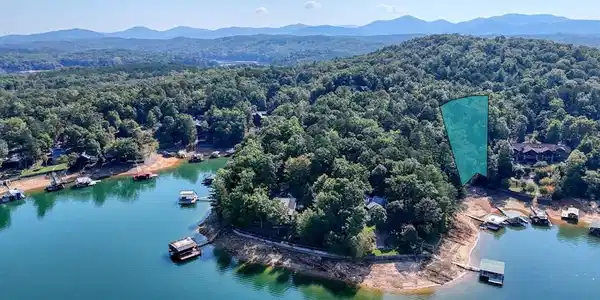 .76 Acre Charlotte Circle