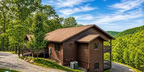 445 Tranquil Cove