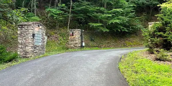 Image 2: Additional View