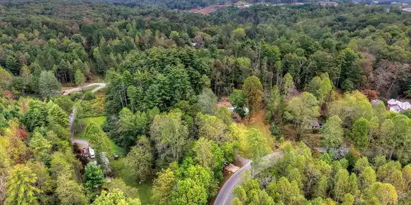 4.32 Scenic Drive