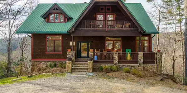 153 Riverview Circle