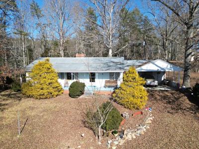 40 B King Ln