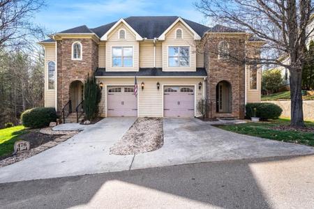 476 Licklog Ridge