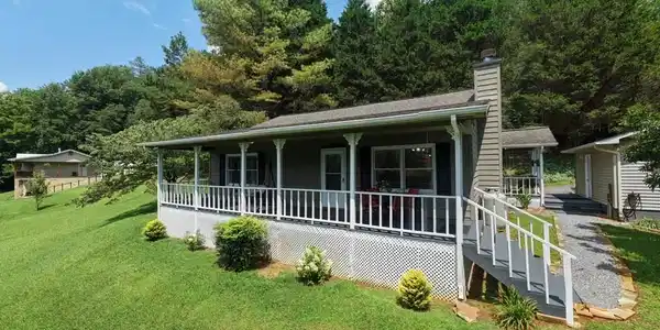 1523 Berrong Road