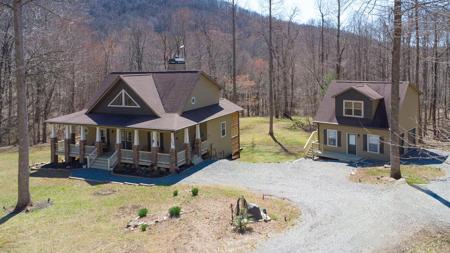 208 N Hidden Valley Drive