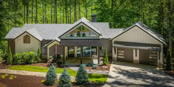 172 Grand Oaks Trail