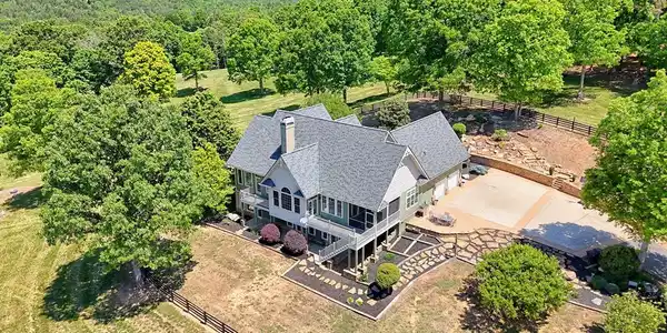1193 Pine Log Road