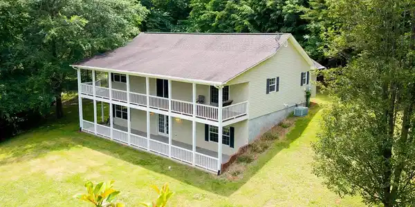 201 Tahlequah Ridge