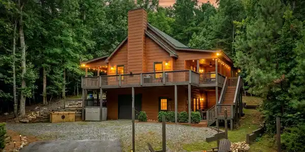 50 Kings Court