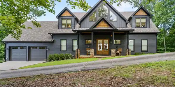 7 Eagles View Drive