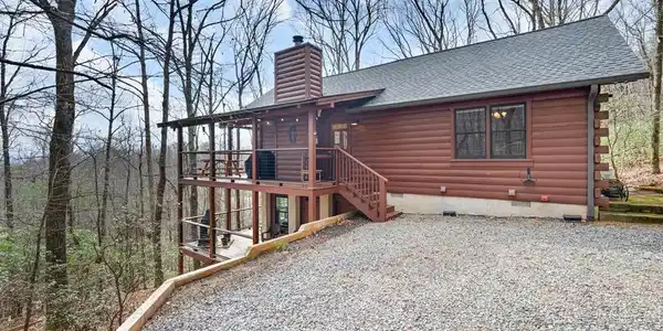 173 Mountain Laurel Lane