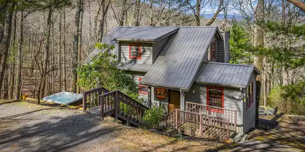 240 Mountain View Court