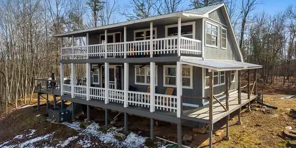 56 Robins Ridge