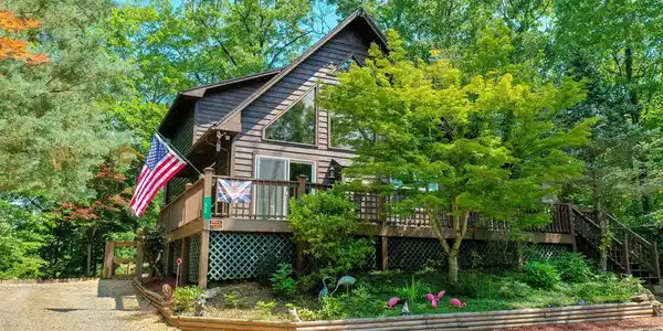 52 Bear Track Road