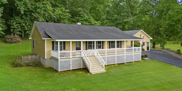 1451 Eagle Mountain Road