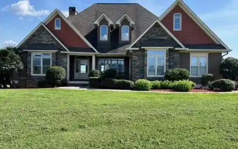 85 Ridgemont Lane