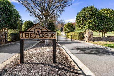 Club Drive From The Arbor