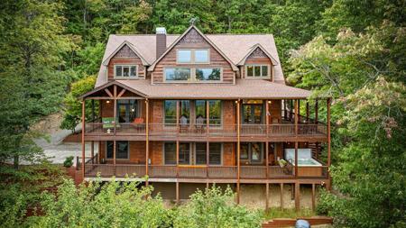 260 Huckleberry Hollow
