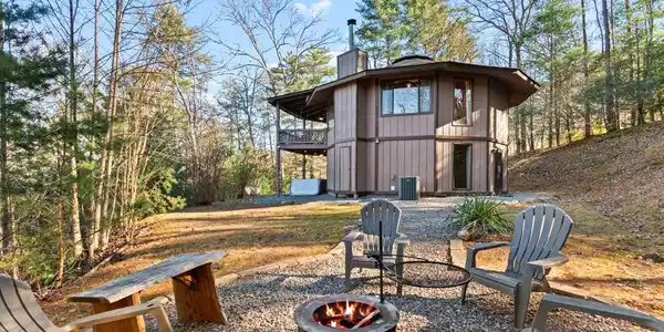 174 Chestnut Ridge Road
