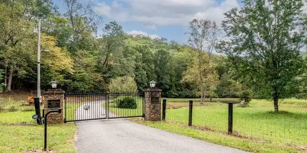Calloway Cove Road