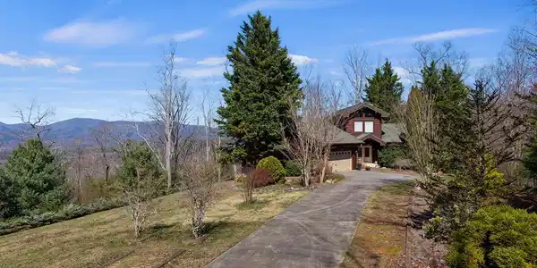 1202 Tickanetley Road