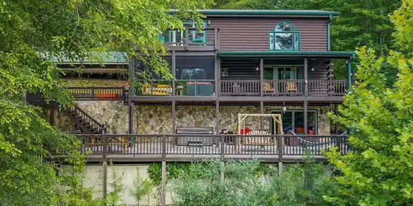 462 Lyric Lane