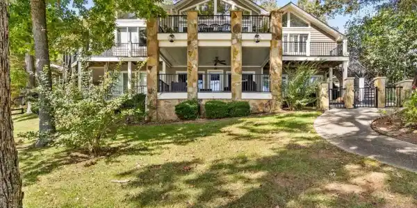 1370 Heathers Cove Circle