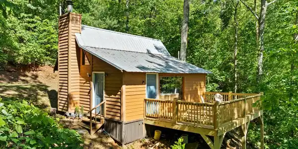 382 Highland Road