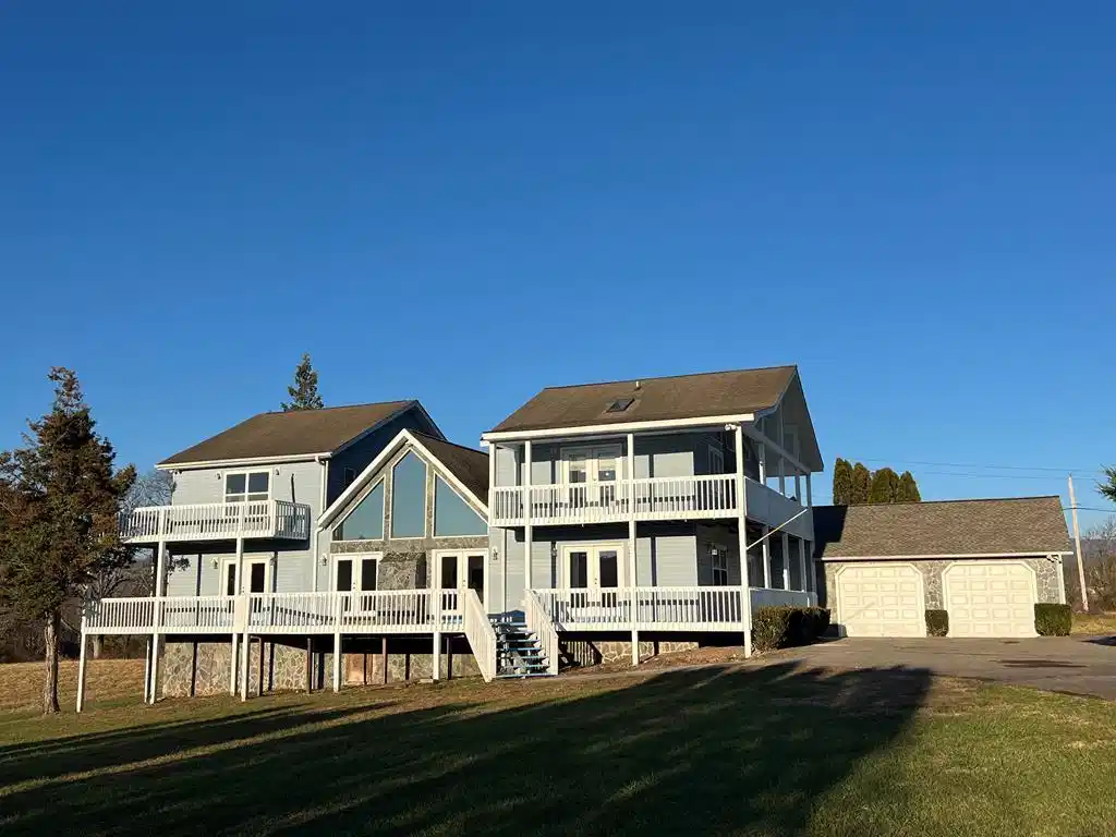 Image 1: Main View