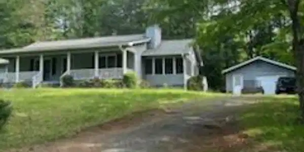 3044 Hwy 175