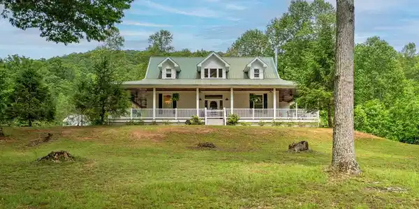 1471 Wolfcreek Road