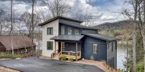 161 Windjammer Drive