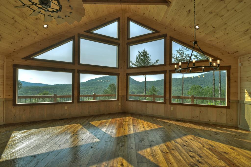 Image 2: RepresentativeGreat Room Prow