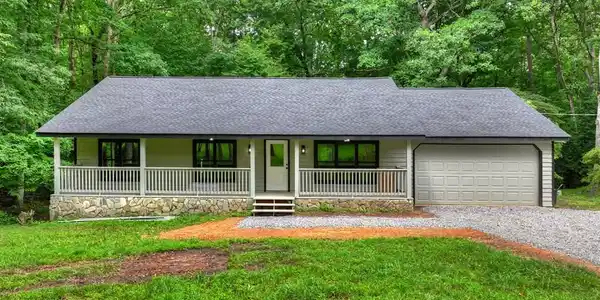 232 Chestnut Gap