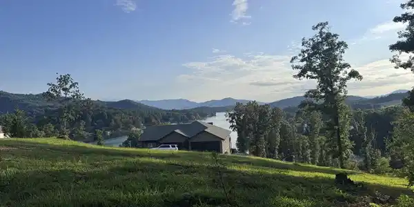7 Mountain Breezes Drive