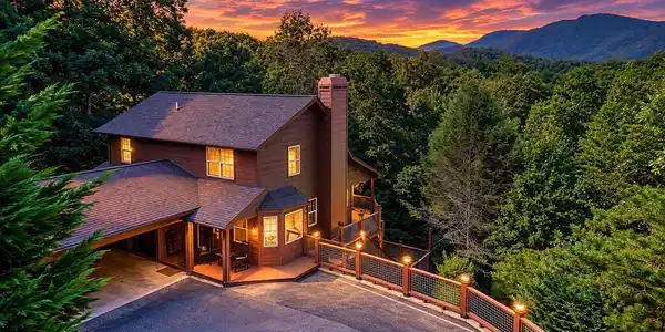 6132 Ruth Drive