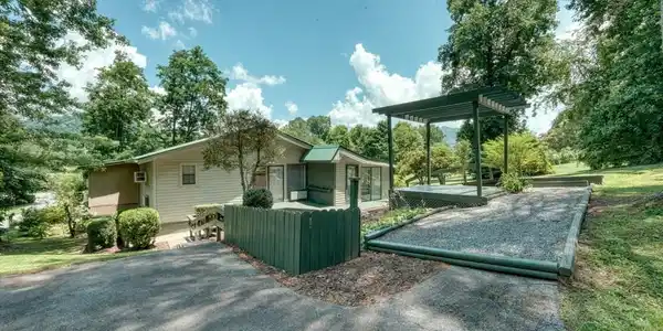 55 Chatuge Village Drive