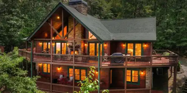 1579 Mangums Trail