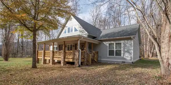 11509 Hwy 64 E