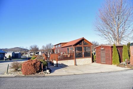 52 Foggy Mountain Road