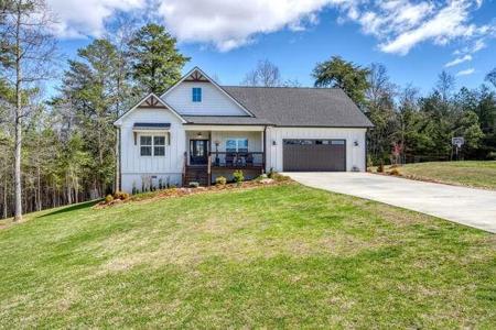 46 Fox Cove