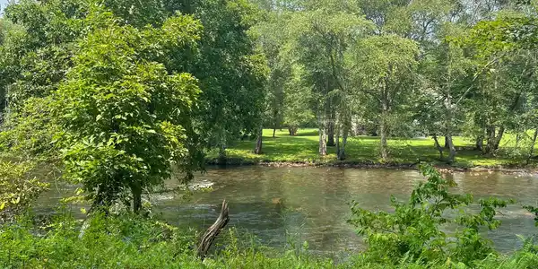 LT 16 Hidden River